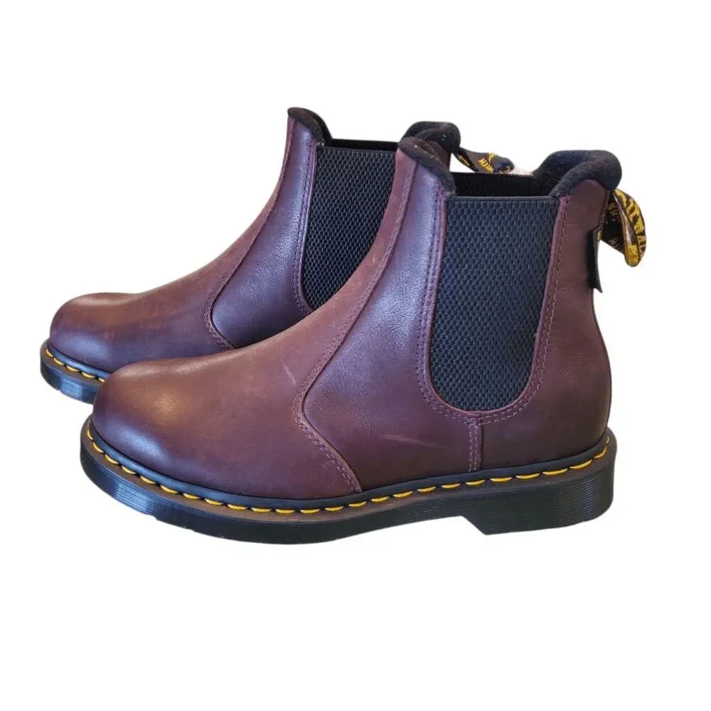 NWT Dr. Martens 2976 WarmWair Chelsea Boots  Brown Leather M 8, W 9.  NO BOX